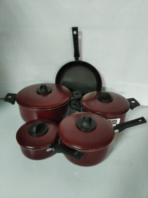 Juego de Ollas Megefesa Essenziale (9 Piezas)